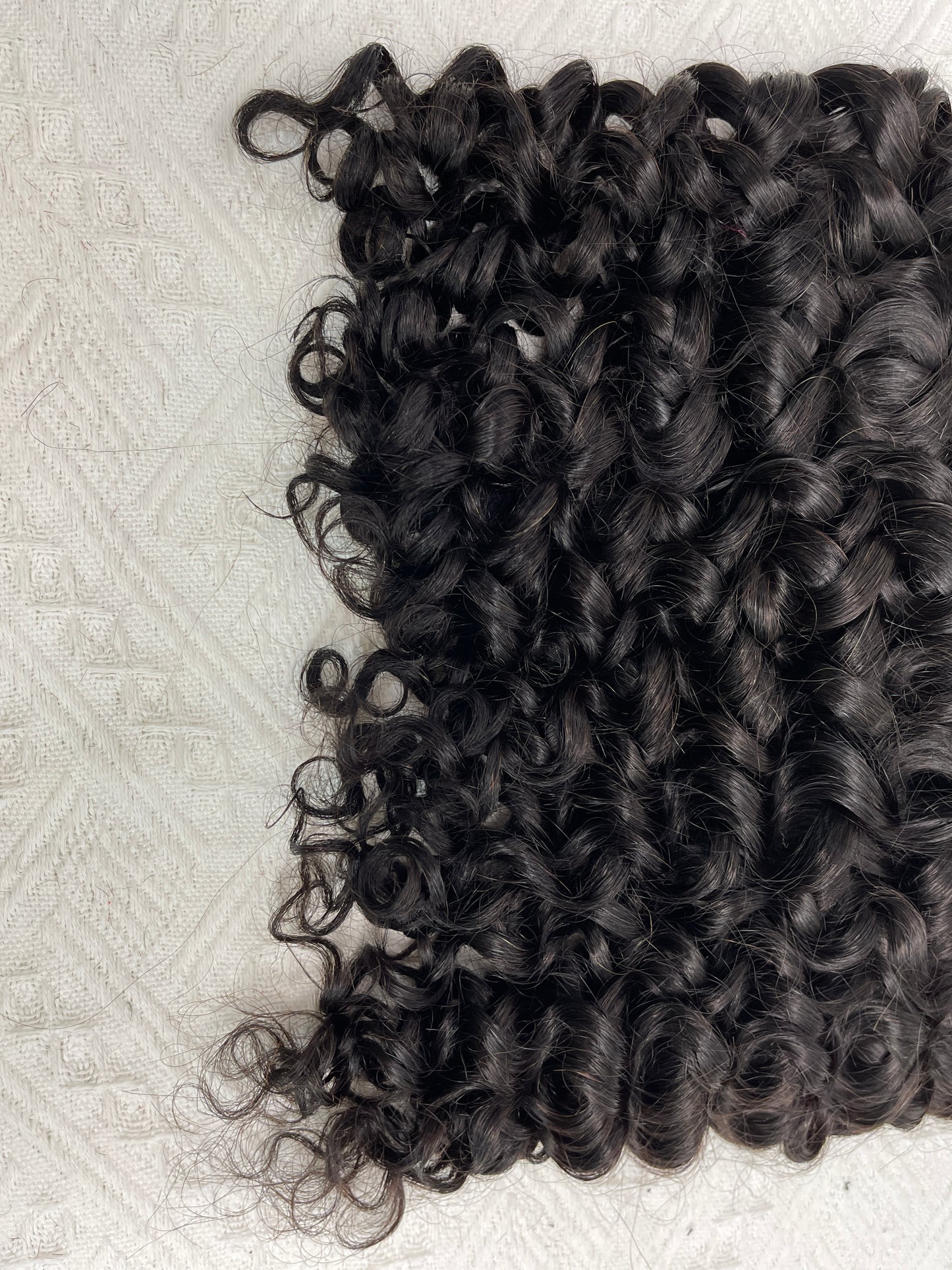 SendeHair Natural Curvature Human Hair Extension 10A/12A 100% Human Hair Bundles Raw Virgin Hairs For Black Women