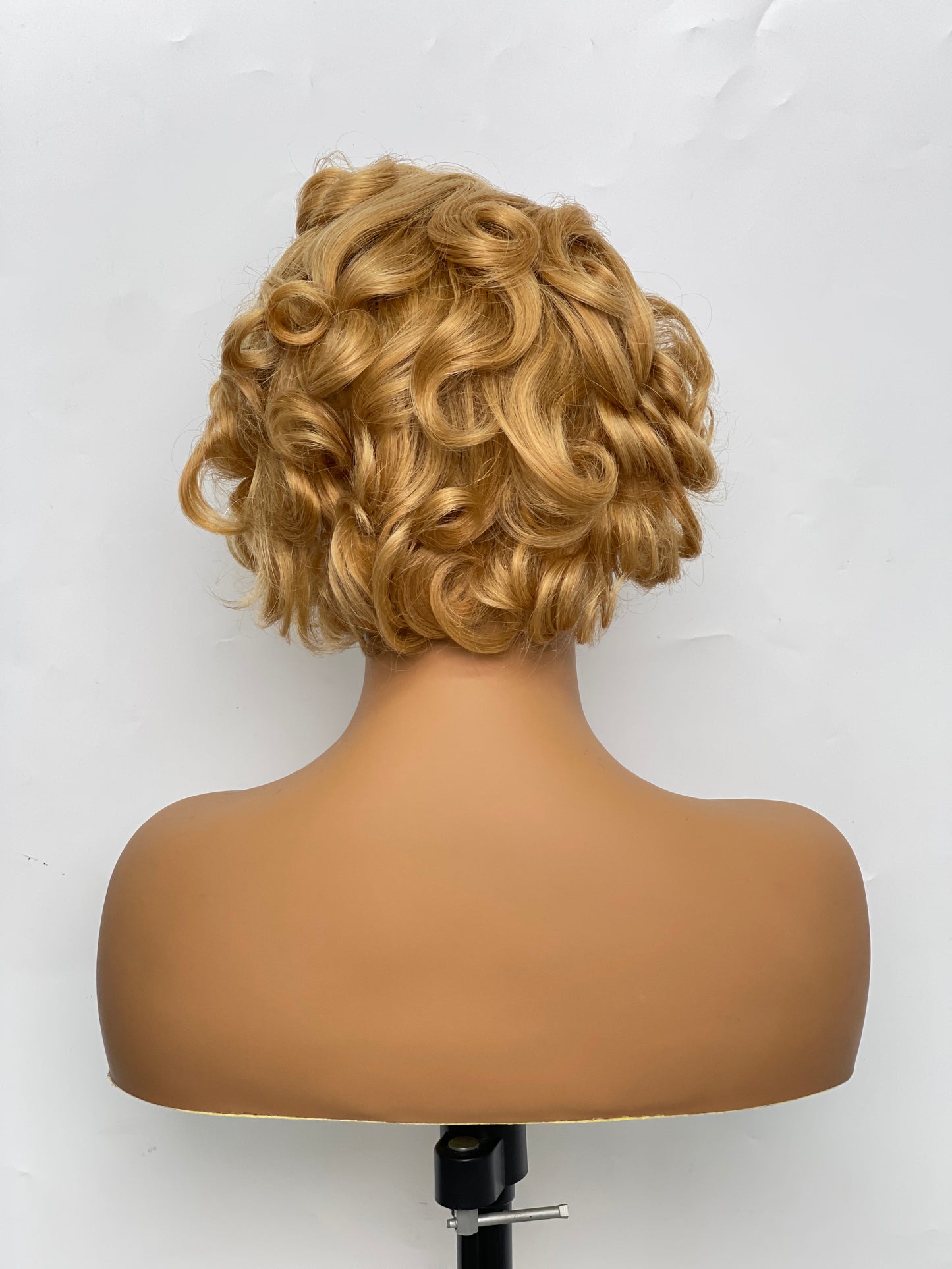 SendeHair Natural Colour Multicolored Unprocessed Orange 100% Human Hair With 13×1T Lace Wig Short Wig