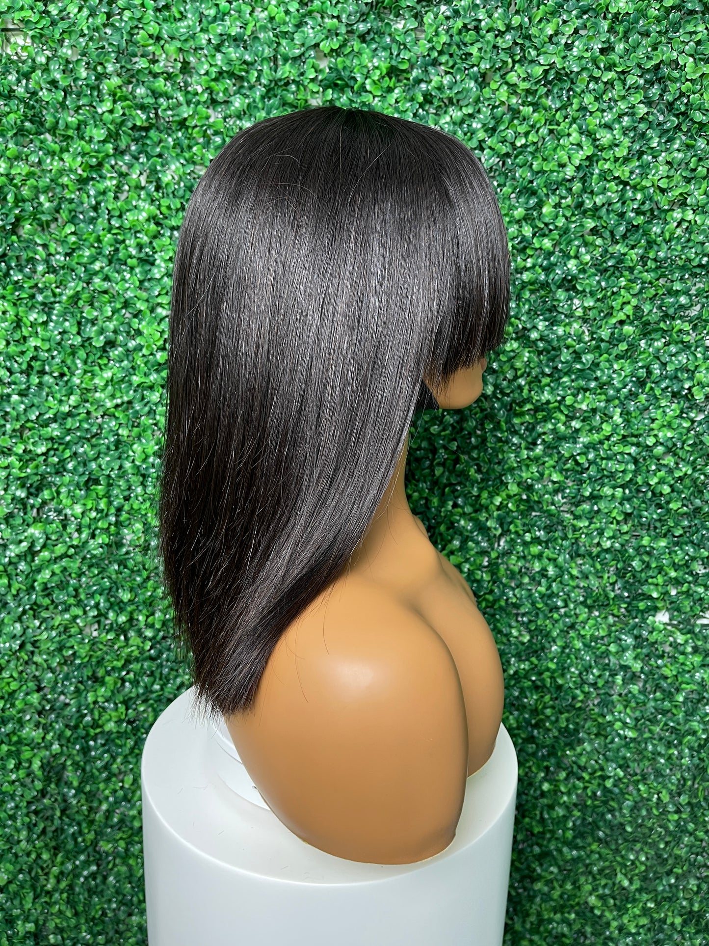 SendeHair Machine Made 14 inches SendeHair Super Soft Straight Natural Color Wigs Human Hair with Bang Fringe Wigs for Black Women