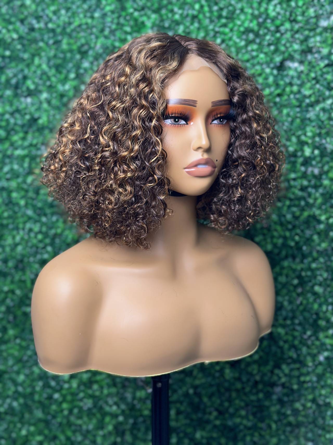 SendeHair Vendors Wholesale 10A 12A Grade Short Curly Bob Wig Brazilian 100% Human Hair T Part Lace Front Wigs For Women