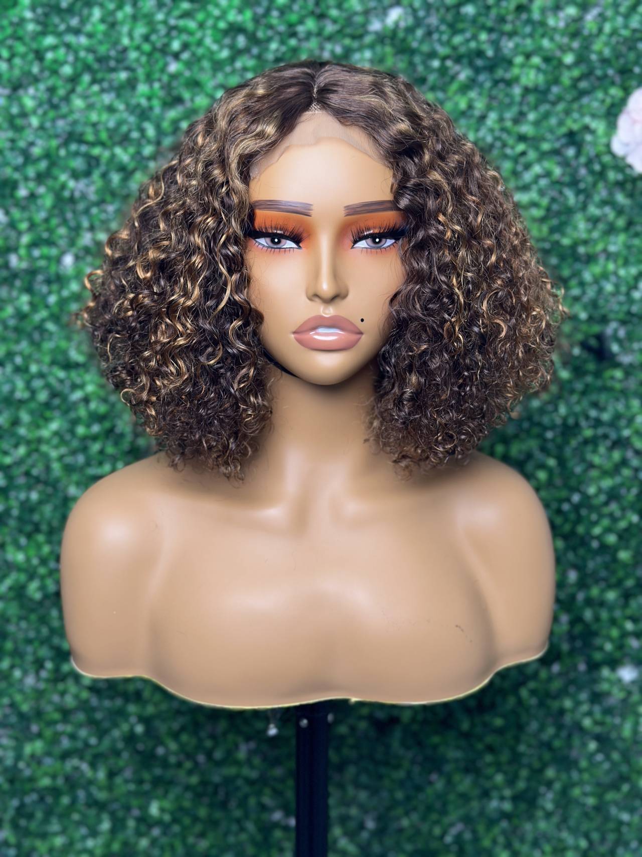 SendeHair Vendors Wholesale 10A 12A Grade Short Curly Bob Wig Brazilian 100% Human Hair T Part Lace Front Wigs For Women