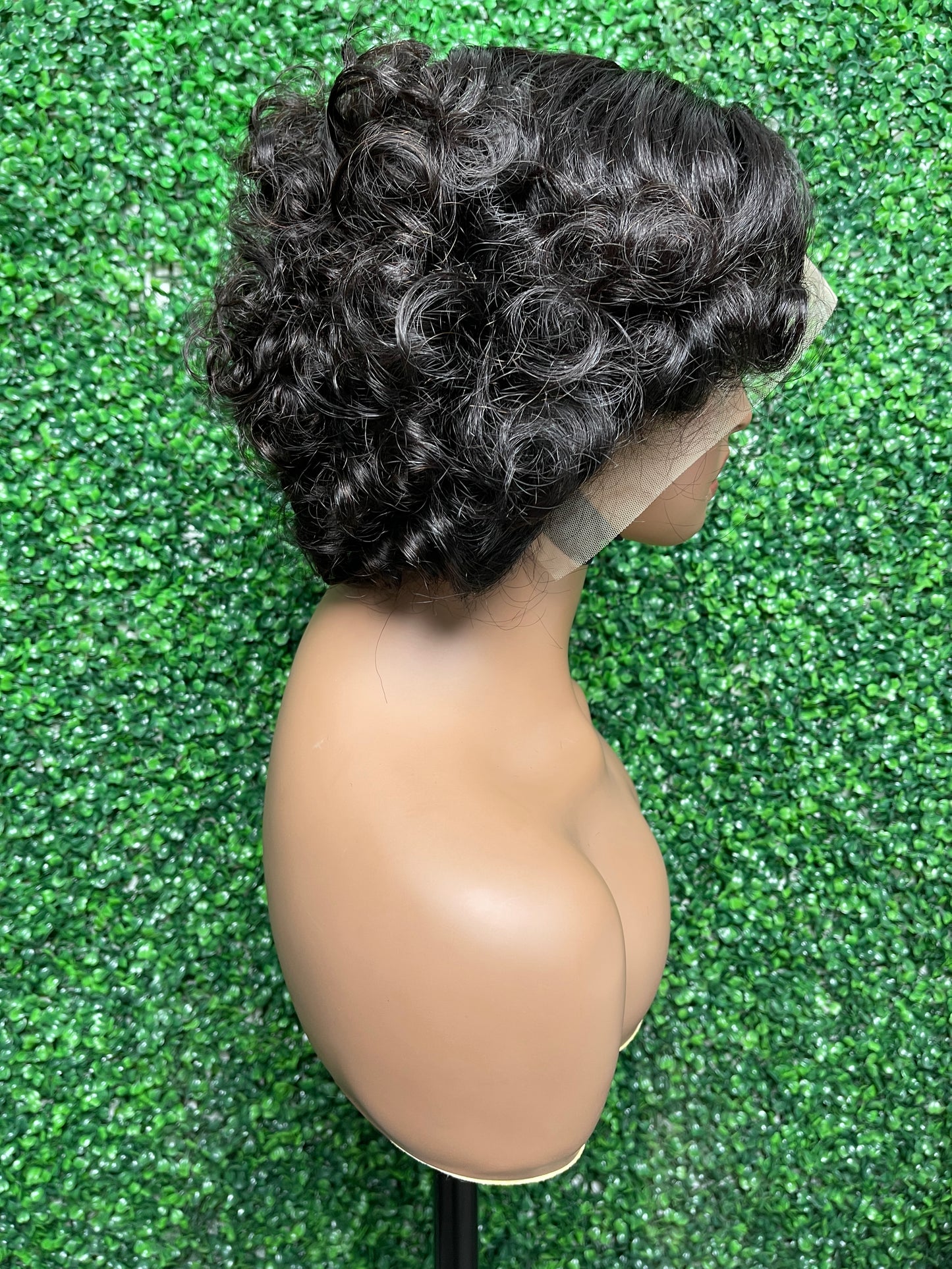 Human SendeHair Vendor HD Transparent 13x4/13x1 T Lace Front Wigs for Black Women Raw Indian Hair