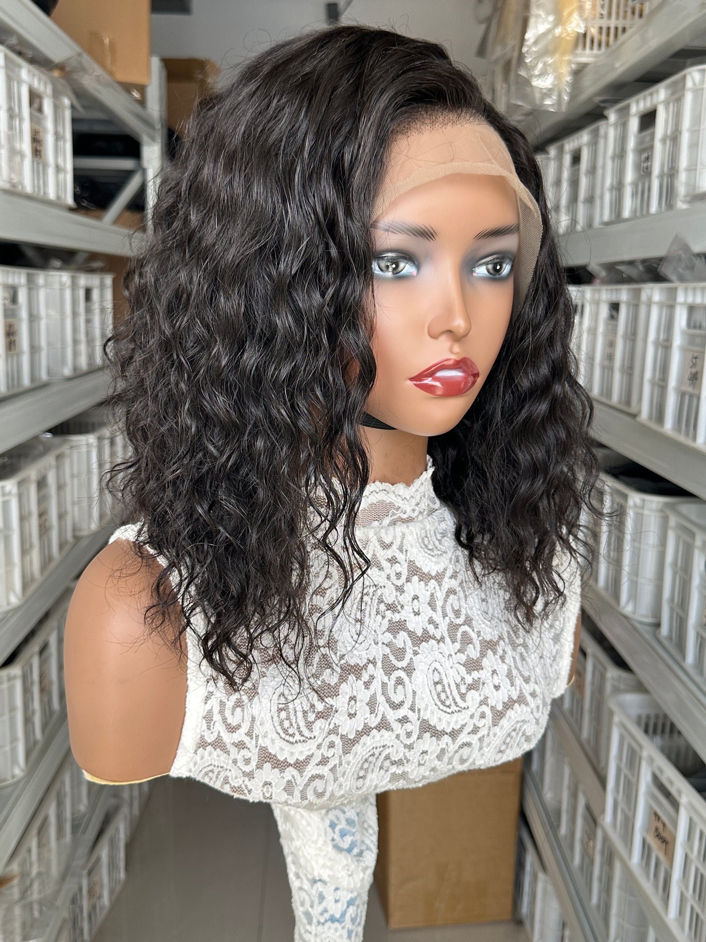 SendeHair Natural Black Bob Wig Natural Colour 100% Human Hair With 13×4 Lace Front Wig