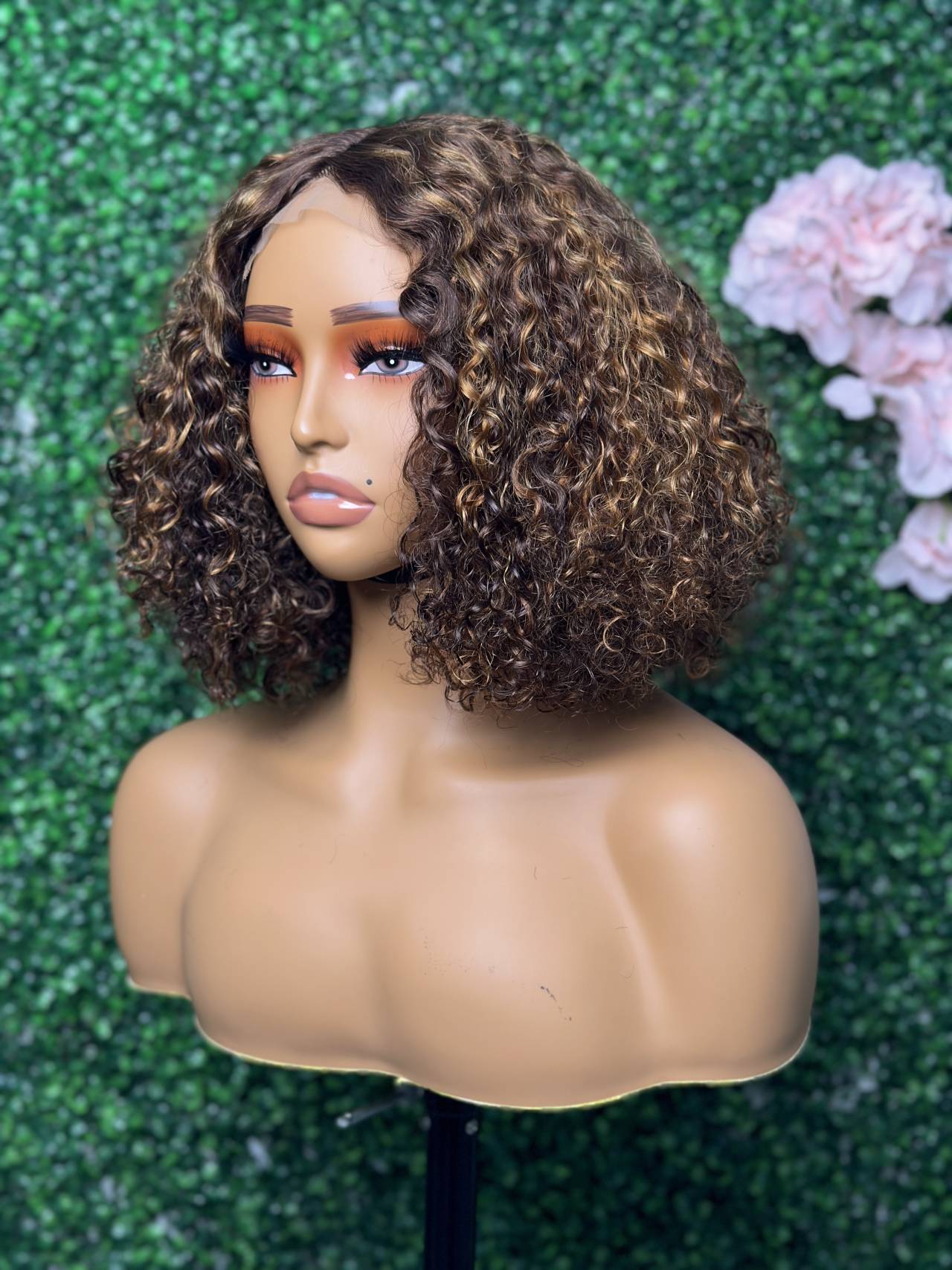 SendeHair Vendors Wholesale 10A 12A Grade Short Curly Bob Wig Brazilian 100% Human Hair T Part Lace Front Wigs For Women