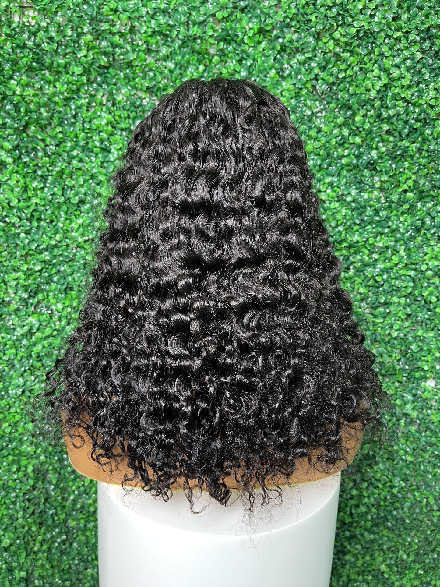 SendeHair Lace Front Wig Water Wave Wholesale Virgin Human Hair Lace Frontal Wigs For Black Women